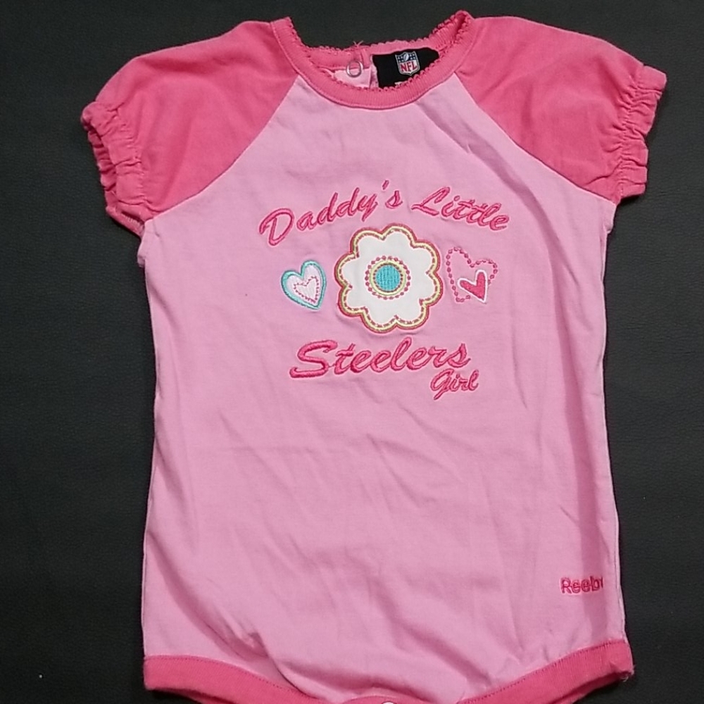 Piitsburgh Steelers onesie 18 months
